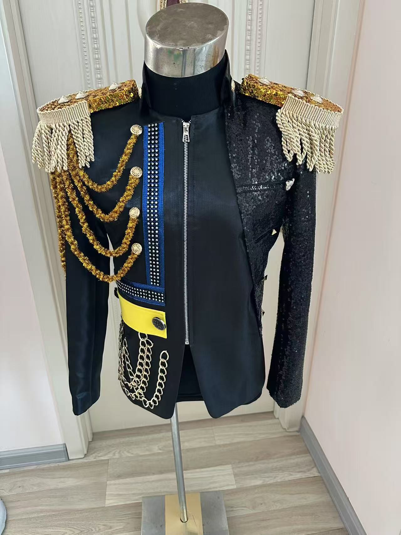 Formal Wear For Men In Wedding - 新しい男性タッセルロイヤルジャケットウェディングパーティー宴会フォーマルドレスクラブショーステージパフォーマンス着用