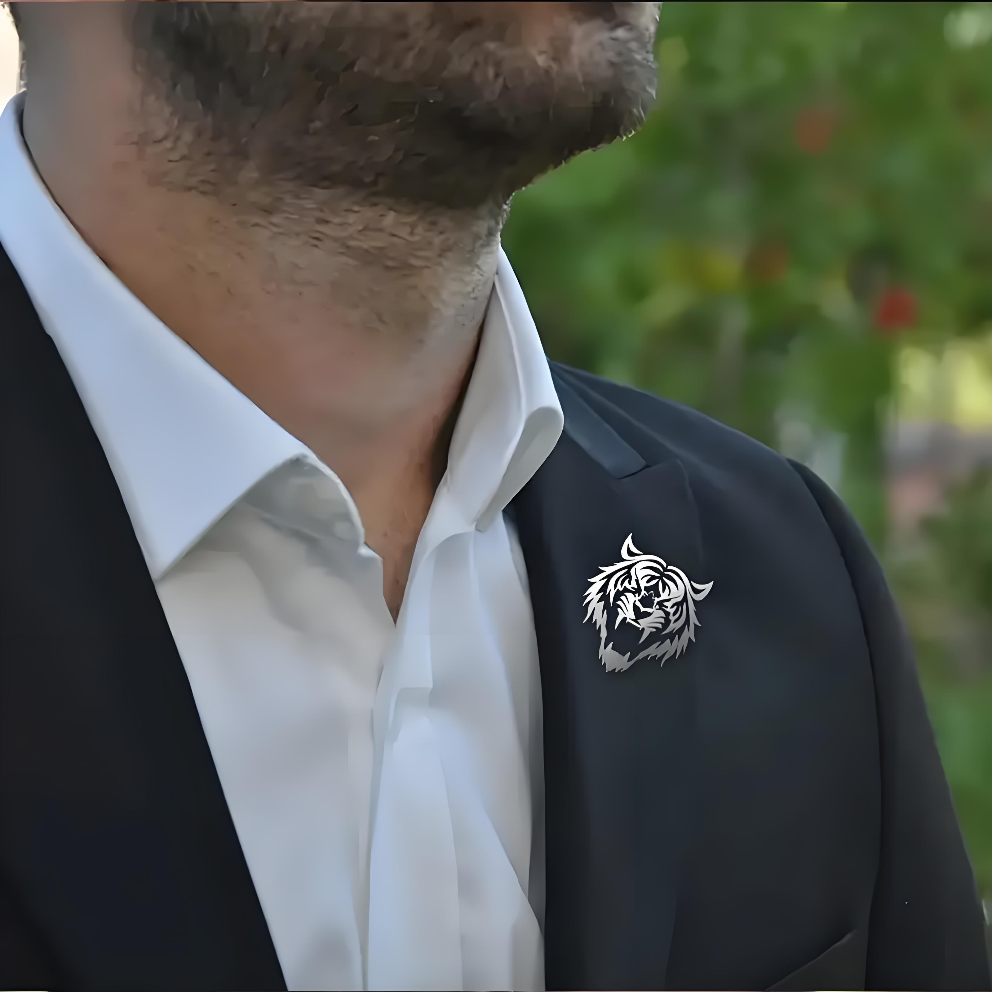 メンズ ステンレススチール タイガー ヘッド ラペル ピン、 - Tuxedo Lapel Pin のレビューと価格