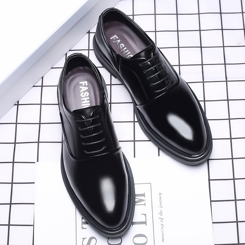男性ドレスシューズフォーマルオックスフォードクラシックビジネ - Formal Wear For Men In Wedding のレビューと価格