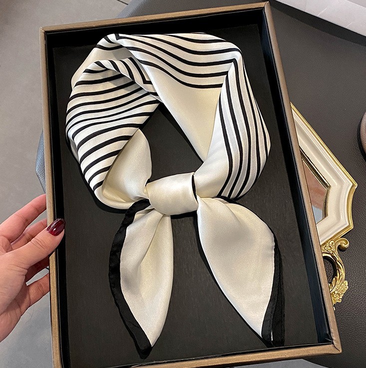高級ファッションプリント 70*70 センチメートルシルク正 - Silk Tie Woven のレビューと価格
